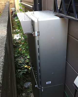 神奈川県茅ヶ崎市の給湯器交換事例「GT-C2462SAWX BL」