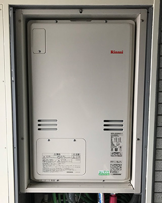 2020年5月21日、東京都北区にお住まいのO様宅のTES熱源機、東京ガス「IT-4201ARS9-AW3Q(RUFH-V2400AU2-3)」をリンナイ「RUFH-A2400AU2-3」にお取替させていただきました。