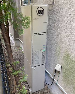 2021年4月22日、東京都世田谷区にお住まいT様宅のTES熱源機、東京ガス「XT4205LRSAW3C(GH-S247ZWS)」をリンナイ「RUFH-SE2406AW2-3」にお取替させていただきました。