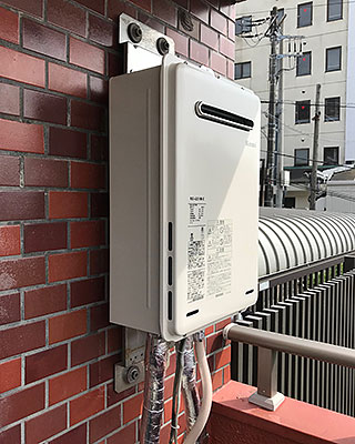 横浜市戸塚区の給湯器交換事例「RUX-A2016W-E」