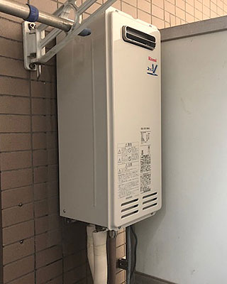 川崎市宮前区の給湯器交換事例「RUX-VS1616W-E」