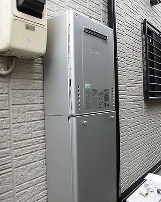 川崎市多摩区の給湯器交換事例「GT-C2062SAWX BL」