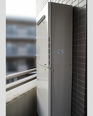 横浜市都筑区の給湯器交換事例「RUF-A2405SAW(B)」