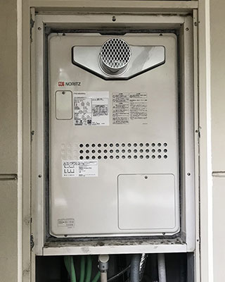 横浜市金沢区の給湯器交換事例「GTH-2444SAWX3H-T-1 BL」
