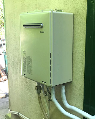 神奈川県逗子市の給湯器交換事例「RUF-A2005SAW(B)」