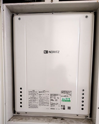 2019年12月3日、横浜市神奈川区にお住まいのK様宅のガス給湯器、ノーリツ「GT-2022SAWX-TB」をノーリツ「GT-2060SAWX-TB-1 BL」にお取替させていただきました。