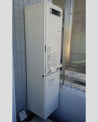 2020年1月19日、東京都新宿区にお住まいのK様宅のガス給湯器、リンナイ「RUF-VS1611SAW」をリンナイ「RUF-SA1615SAW」にお取替させていただきました。