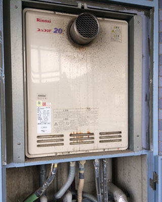 リンナイRUF-2008SAT→リンナイRUF-A2005SAT(B)｜東京都足立区の給湯器