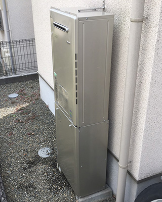2020年5月3日、東京都八王子市にお住まいのY様宅の熱源機、リンナイ「RUFH-K2402AW2-3(A)」をリンナイ「RUFH-E2405AW2-3(A)」にお取替させていただきました。