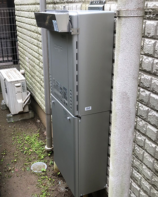 2020年5月10日、川崎市中原区にお住まいのS様宅のガス給湯器をノーリツ「GT-C2462AWX BL」にお取替させていただきました。
