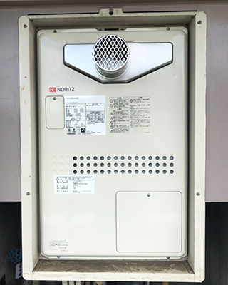 2020年6月11日、川崎市宮前区にお住まいのY様宅のTES熱源機、東京ガス「FT-368RSA4-AW6Q(GTH-2413AWXH-T)」をノーリツ「GTH-2444AWX3H-T-1 BL」にお取替させていただきました。