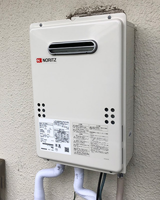2020年5月26日、横浜市青葉区にお住まいのS様宅のガス給湯器、ノーリツ「GQ-1637WE」をノーリツ「GQ-1639WS-1」にお取替させていただきました。