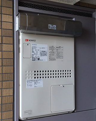 2020年7月6日、川崎市中原区にお住まいのN様宅のTES熱源機、東京ガス「FT-368RSA2-AW6Q(GTH-2413AWXH)」をノーリツ「GTH-2444AWX3H-1 BL」にお取替させていただきました。