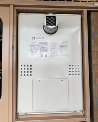 2020年6月30日、東京都八王子市にお住まいのH様宅のTES熱源機、東京ガス「AT-4299ARSAW3Q」をノーリツ「GTH-CV2460AW3H-T BL」にお取替させていただきました。