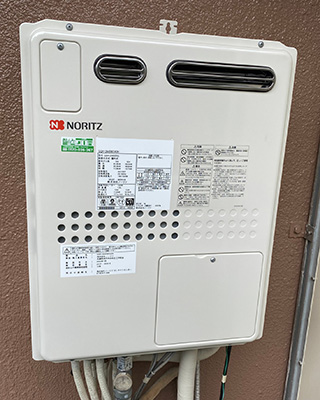 2020年7月4日、横浜市旭区にお住まいのM様宅の熱源機、ノーリツ「GQH-2445WXA3H」をノーリツ「GQH-2445WXA3H BL」にお取替させていただきました。