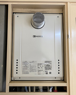 2020年7月16日、横浜市保土ヶ谷区にお住まいのY様宅のガス給湯器、ノーリツ「GT-2428SAWX-T」をノーリツ「GT-2460SAWX-T-1 BL」にお取替させていただきました。