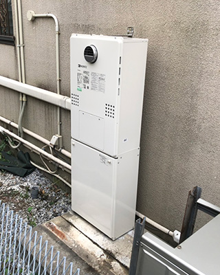 2020年8月10日、横浜市南区にお住まいのM様宅のエネファーム、東京ガス「NAT-C09ARSAW6CU」をノーリツ熱源機「GTH-C2461AW6H BL」にお取替させていただきました。