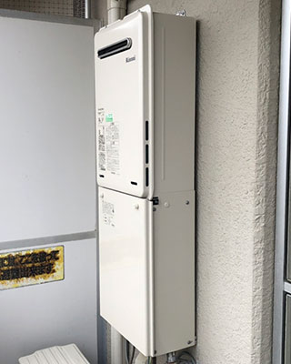 2021年8月23日、横浜市旭区にお住まいM様宅のガス給湯器、リンナイ「RUX-A2011W-E」をリンナイ「RUX-A2015W-E」にお取替させていただきました。