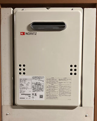 2020年9月17日、横浜市金沢区にお住まいのY様宅のガス給湯器、ノーリツ「GQ-1623WA」をノーリツ「GQ-1639WS-1」にお取替させていただきました。