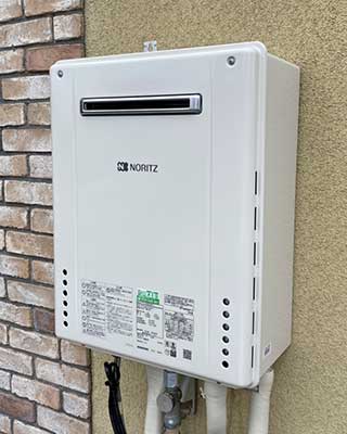 2020年10月11日、横浜市緑区にお住まいのK様宅のガス給湯器、ノーリツ「GT-2428SAWX BL」をノーリツ「GT-2460SAWX-1 BL」にお取替させていただきました。