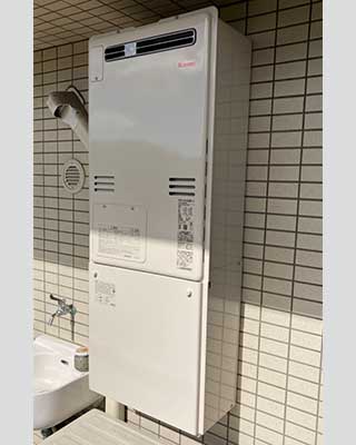 2020年11月2日、横浜市緑区にお住まいH様宅のTES熱源機、東京ガス「FT4204ARSAW3QU(GTH-2434AWX3H)」をリンナイ「RUFH-A2400AW2-3」にお取替させていただきました。
