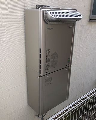 2020年12月12日、神奈川県大和市にお住まいS様宅のガス給湯器、リンナイ「RUF-V2005SAW」をリンナイ「RUF-E2005SAW(A)」にお取替させていただきました。