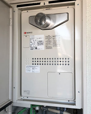 2021年1月13日、神奈川県藤沢市にお住まいU様宅の熱源機、パロマ「DH-N-241AWADL3」をノーリツ「GTH-2444SAWX3H-T-1 BL」にお取替させていただきました。