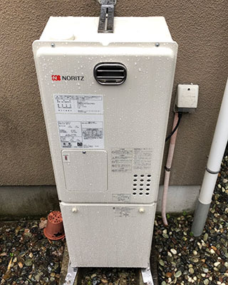 2021年2月15日、横浜市金沢区にお住まいI様宅の暖房専用熱源機、東京ガス「FS-1201ARSW6UN(GH-1210W6H-1)」をノーリツ「GH-1210W6H BL」にお取替させていただきました。