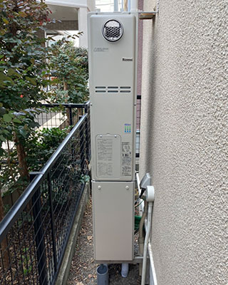 2021年2月8日、神奈川県平塚市にお住まいM様宅のTES熱源機、東京ガス「IT4203LRSSW3QU(RUFH-VS2400SAW2-3)」をリンナイ「RUFH-SE2406SAW2-3」にお取替させていただきました。