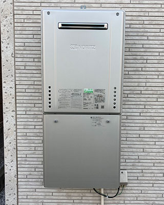 2021年4月1日、川崎市中原区にお住まいY様宅のガス給湯器、ノーリツ「GT-C2042SAWX-MB」をノーリツ「GT-C2062SAWX-2 BL」にお取替させていただきました。