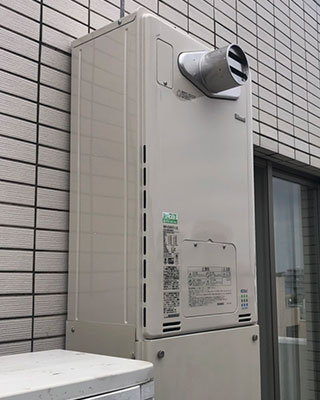 2021年7月3日、東京都世田谷区にお住まいI様宅のTES熱源機、東京ガス「IT4203ARS4AW3CU(RUFH-K2400AT2-3)」をリンナイ「RUFH-E2405AT2-3(A)」にお取替させていただきました。