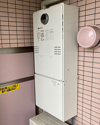 2021年8月15日、横浜市西区にお住まいK様宅のTES熱源機、東京ガス「FT-368RSA-AW6Q(GTH-2413AWXH)」をノーリツ「GTH-C2460AW3H BL」にお取替させていただきました。