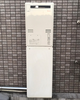 2021年8月26日、横浜市金沢区にお住まいO様宅のTES熱源機、東京ガス「AT-4299ARSAW3Q」をリンナイ「RUFH-A2400AW2-3」にお取替させていただきました。
