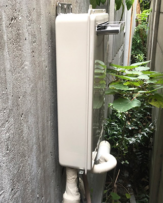2021年9月17日、東京都港区にお住まいT様宅のガス給湯器、リンナイ「RUK-V1610W-E」をリンナイ「RUK-V1610W-E」にお取替させていただきました。