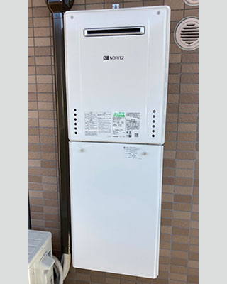 2022年2月16日、横浜市金沢区にお住まいK様宅のガス給湯器、ノーリツ「GT-2050SAWX」をノーリツ「GT-2060SAWX-2 BL」にお取替させていただきました。