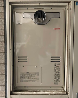 2022年7月3日、東京都世田谷区にお住まいO様宅のTES熱源機、東京ガス「IT4203ARS4AW3QU(RUFH-V2403AT2-3)」をリンナイ「RUFH-A2400AT2-3」にお取替させていただきました。