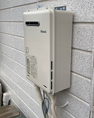 2022年3月22日、川崎市宮前区にお住まいS様宅のガス給湯器、東京ガス「KG-510RFWC」をリンナイ「RUX-A1015W-E」にお取替させていただきました。