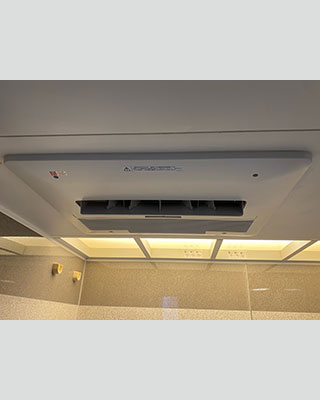 2022年7月16日、東京都調布市にお住まいK様宅の浴室暖房乾燥機、ハーマン「BBD-28KTSC-D30」をノーリツ「BDV-4106AUKNC-J3-BL」にお取替させていただきました。