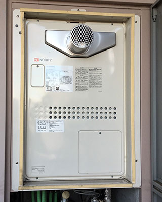 2021年11月30日、東京都杉並区にお住まいO様宅の給湯暖房熱源機、ノーリツ「GTH-2034AWX3H-T」をノーリツ「GTH-2044SAWX3H-T-1 BL」にお取替させていただきました。