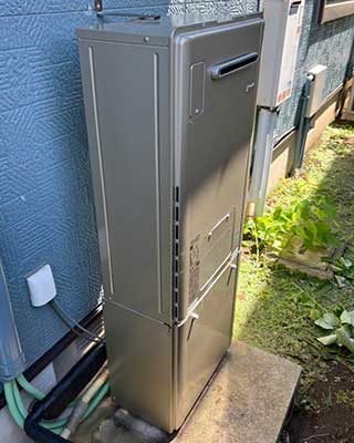 2022年9月4日、神奈川県鎌倉市にお住まいY様宅のTES熱源機、東京ガス「IT4203ARSAW6QU(RUFH-K2400AW2-6)」をリンナイ「RUFH-E2405AW2-3(A)」にお取替させていただきました。