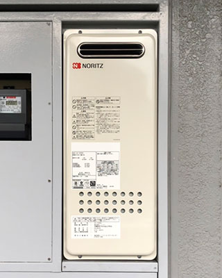 2022年7月9日、横浜市南区にお住まいI様宅のガス給湯器、ハーマン「YS1669R」をノーリツ「GQ-1628WS BL」にお取替させていただきました。