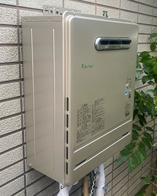 2022年3月13日、横浜市保土ヶ谷区にお住まいI様宅のガス給湯器、ノーリツ「GT-2010W」をパロマ「FH-2010AW」にお取替させていただきました。