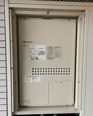 2022年7月12日、東京都大田区にお住まいN様宅のガスふろ給湯暖房用熱源機、ノーリツ「GTH-2417AWX3H-H」をノーリツ「GTH-2444AWX3H-H-1 BL」にお取替させていただきました。
