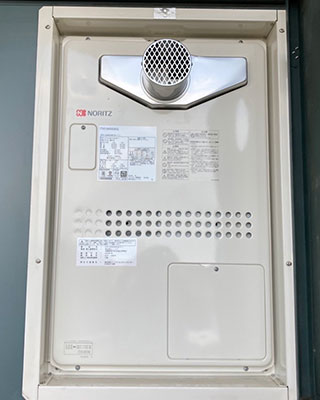 2022年7月18日、東京都昭島市にお住まいN様宅のTES熱源機、東京ガス「FT4204ARS4SW3QU(GTH-2434SAWX3H-T)」をノーリツ「GTH-2444SAWX3H-T-1 BL」にお取替させていただきました。