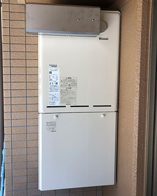 2022年5月28日、横浜市鶴見区にお住まいM様宅のガス給湯器、リンナイ「RUF-V2401SAA」をリンナイ「RUF-A2405SAA(B)」にお取替させていただきました。