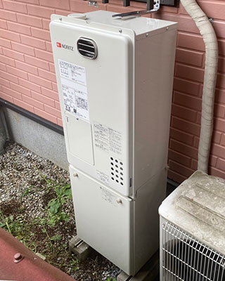 2022年5月31日、埼玉県川口市にお住まいS様宅の暖房専用熱源機、東京ガス「FS-107RSA-W6(GH-10000WDH)」をノーリツ「GH-1210W6H BL」にお取替させていただきました。