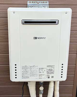 2022年10月16日、横浜市保土ケ谷区にお住まいH様宅のガス給湯器、ノーリツ「GT-2028SAWX」をノーリツ「GT-2060SAWX-2 BL」にお取替させていただきました。