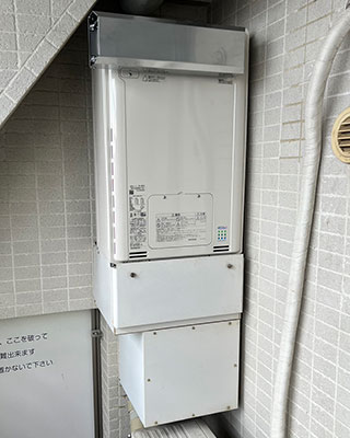 2023年3月24日、横浜市鶴見区にお住まいN様宅のTES熱源機、東京ガス「AT4203BRSAW3QU-F」をリンナイ「RUFH-E2405AA2-3(A)」にお取替させていただきました。