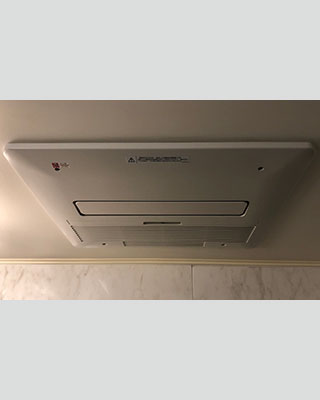 2022年8月18日、東京都世田谷区にお住まいO様宅の浴室暖房乾燥機、東京ガス「BBD-32KTSB-S」をノーリツ「BDV-4106AUKNC-J2-BL」にお取替させていただきました。