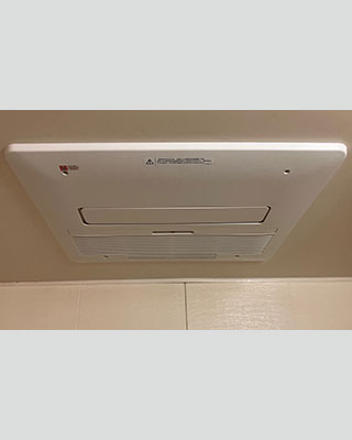 2023年3月27日、川崎市幸区にお住まいF様宅の浴室暖房乾燥機、東京ガス「ABD-3299ACSK-J3」をノーリツ「BDV-4106AUKNC-J3-BL」にお取替させていただきました。